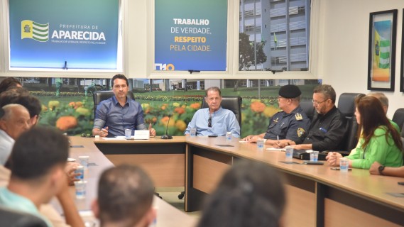Prefeito Leandro Vilela anuncia tolerância zero contra descarte irregular de concreteiras em Aparecida