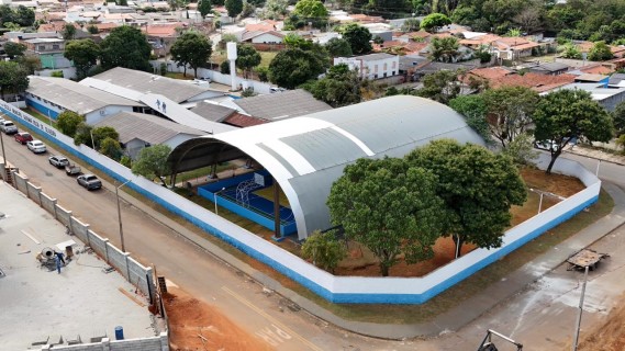 Prefeito Vilela entrega quinta escola totalmente reformada da rede municipal nesta sexta-feira 29